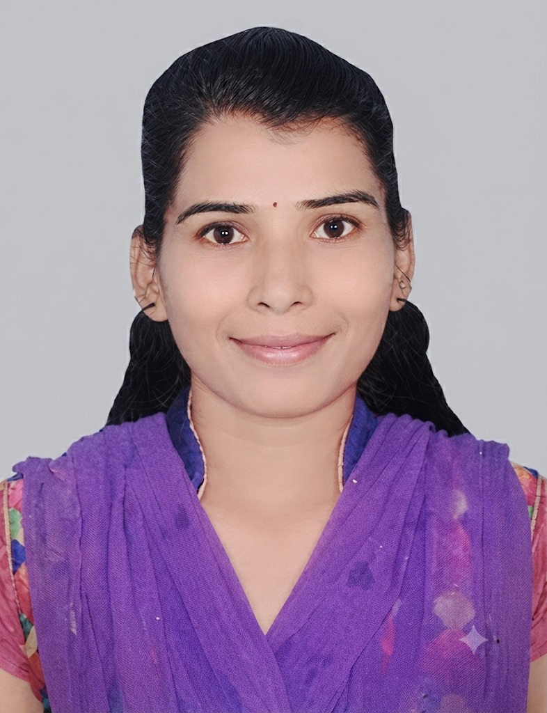 Anita Pujari - Part time Baby Sitter in Turbhe in Mumbai